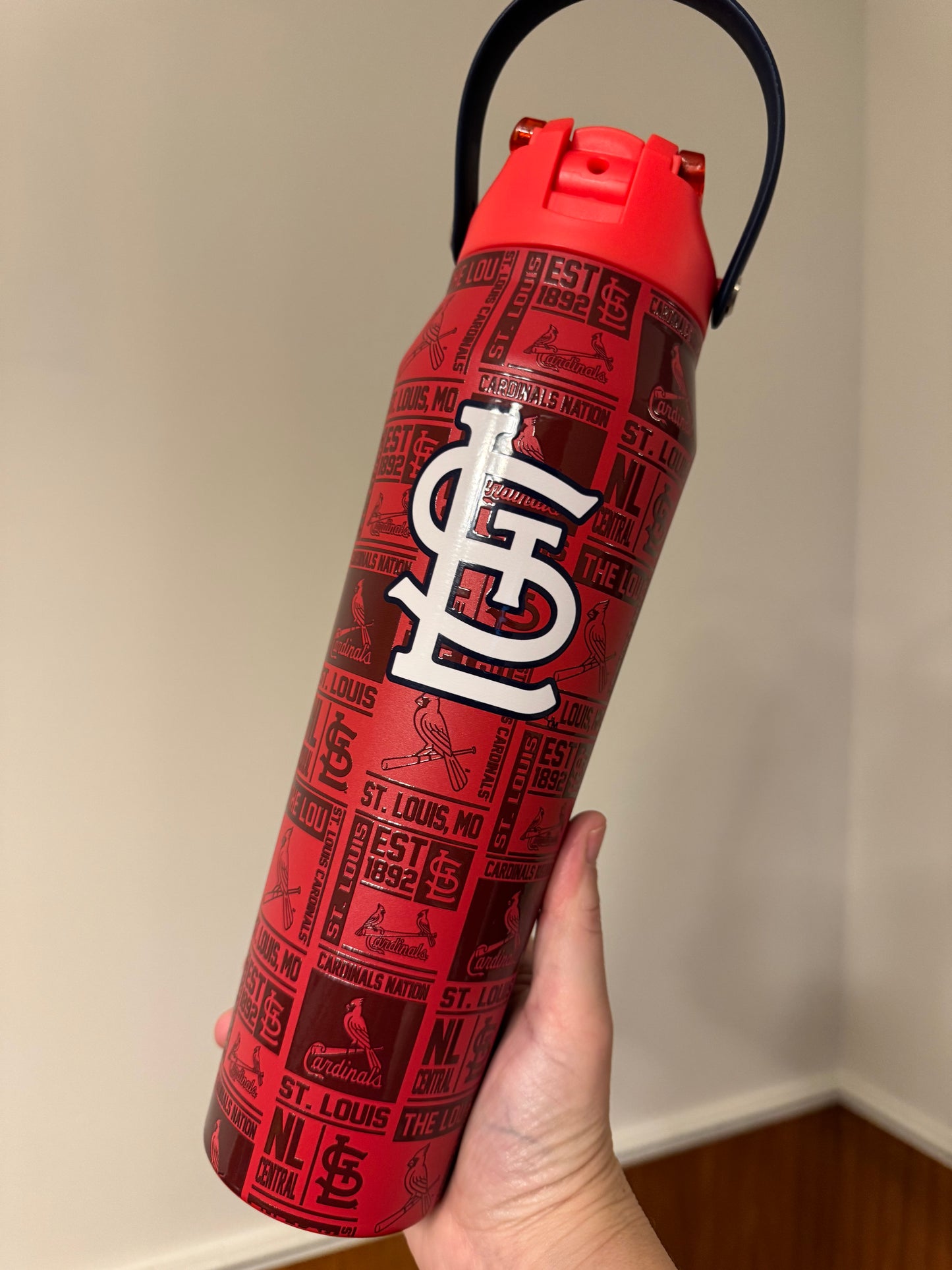 STL cards 32 ounce bottle buddy