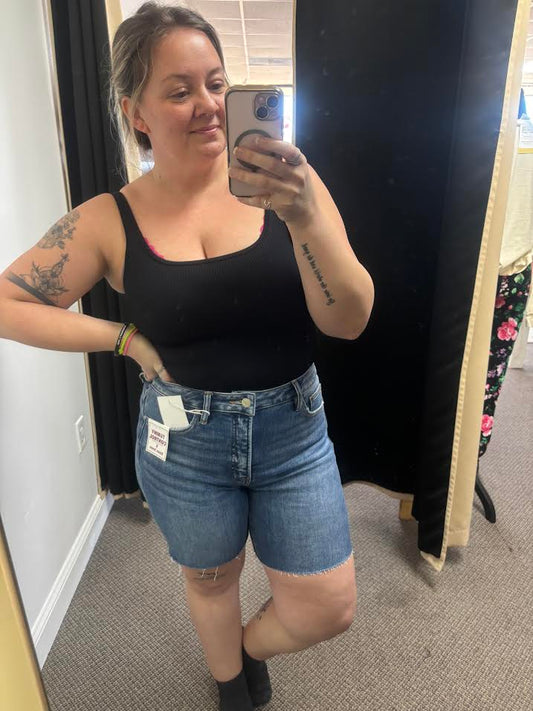 Risen Long Cut-Off Shorts