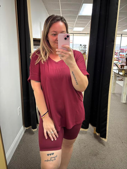 Brushed dty microfiber v-neck top & biker shorts