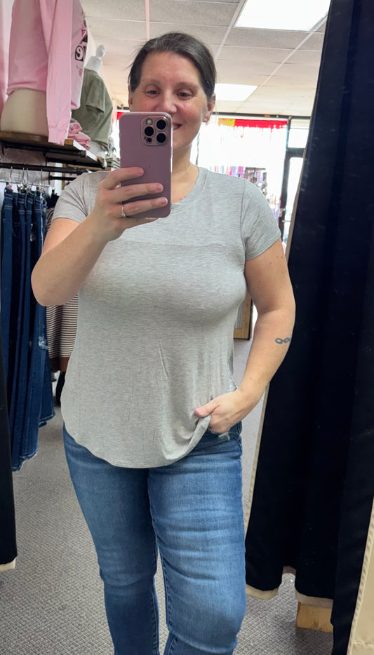 Flowy round hem rayon short sleeve top