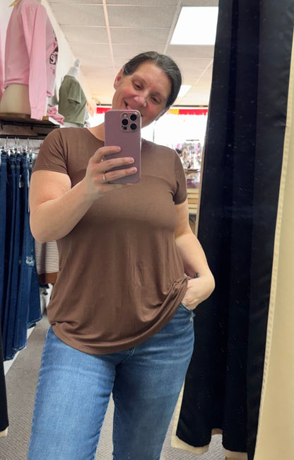 Flowy round hem rayon short sleeve top
