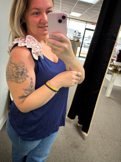 V Neck Solid Top With Floral Printed Ruffle Detail Plus Size