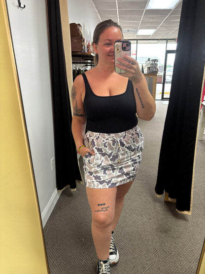 Camo skort with pockets