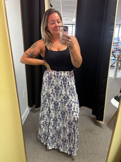 Blue Bohemian Floral Print Tiered Maxi Skirt with Split