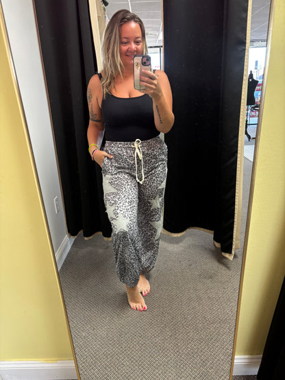 Gray Leopard Print Star Patched Drawstring Elastic Waist Jogger Pants
